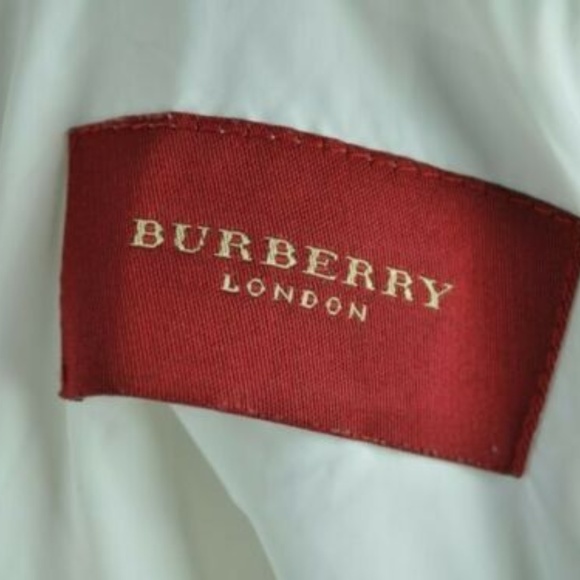 BURBERRY London White Lightweight Jacket - Picture 8 of 8